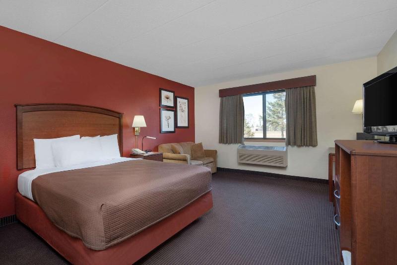AmericInn by Wyndham Park Rapids image