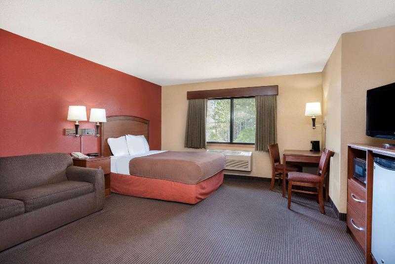 AmericInn by Wyndham Park Rapids image