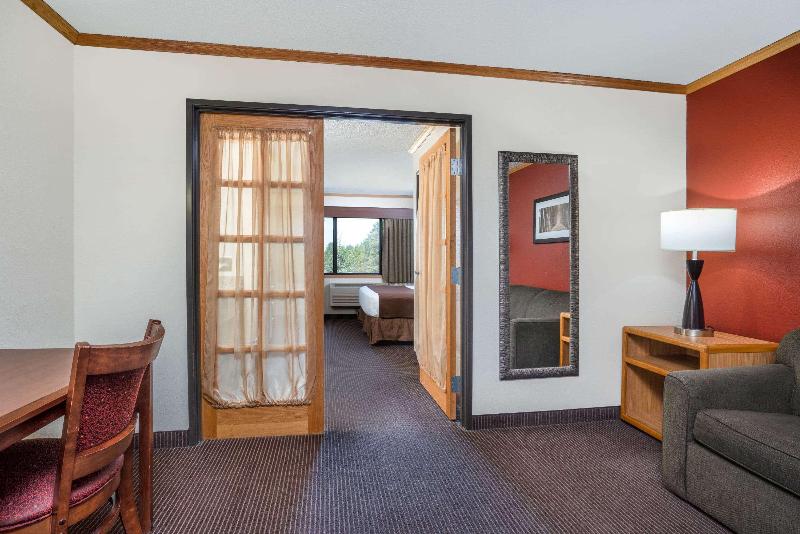 AmericInn by Wyndham Park Rapids image