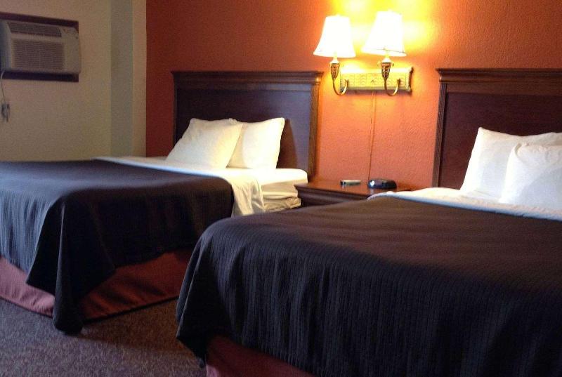AmericInn by Wyndham Forest Lake image