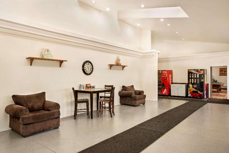 Travelodge by Wyndham Guernsey image