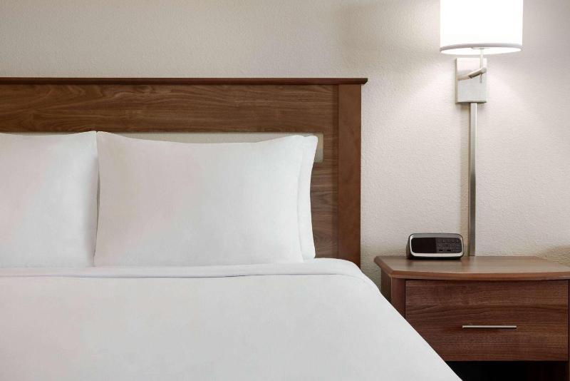 Travelodge by Wyndham Vaughn image