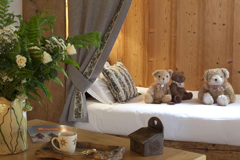 Hotel Les Fermes de Pierre & Anna image
