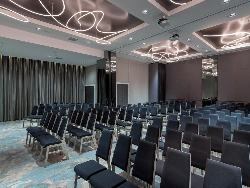 Four Points by Sheraton Auckland image