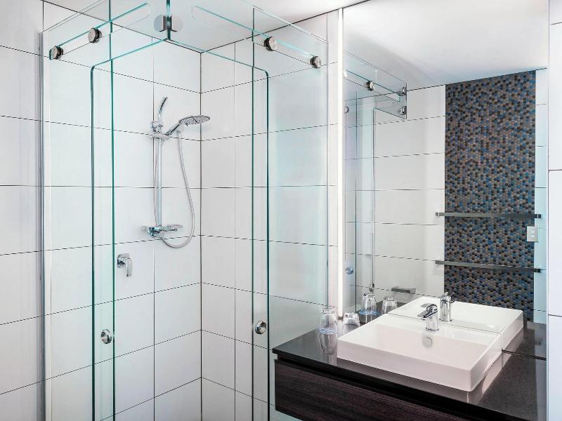 Four Points by Sheraton Auckland image