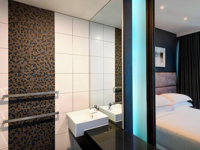Four Points by Sheraton Auckland image