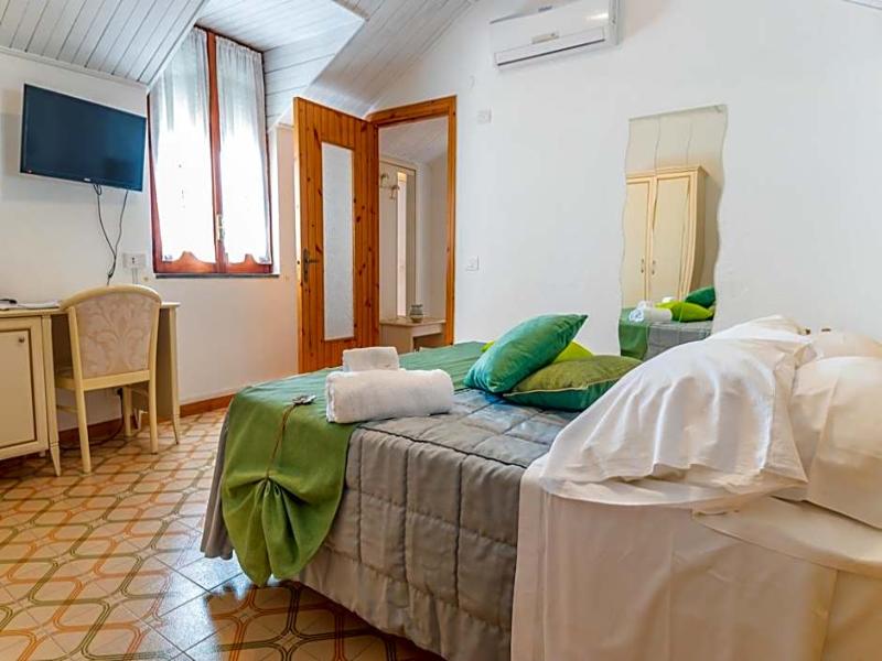 Albergo Diffuso Bacco Furore image
