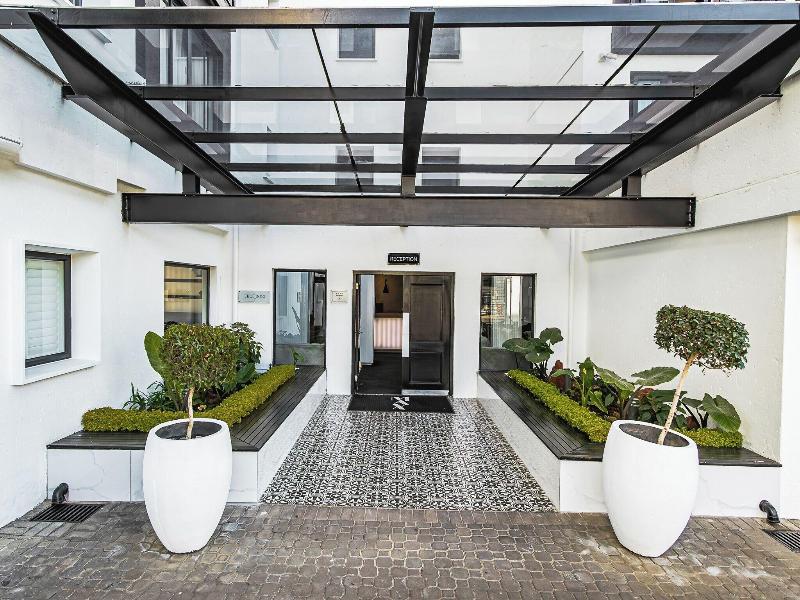 WeStay - Max Apartments image