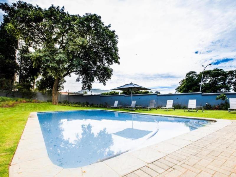 WeStay - Max Apartments image