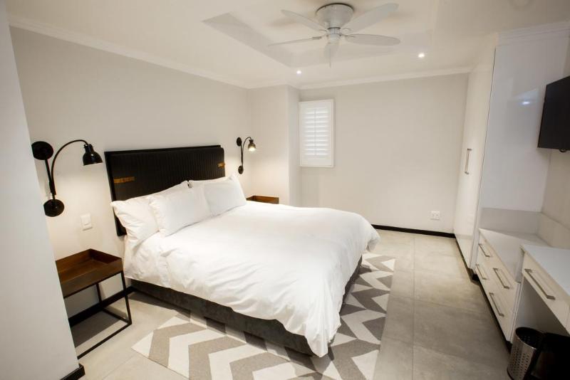 WeStay - Max Apartments image