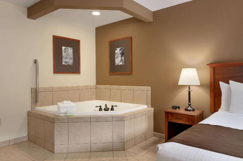AmericInn by Wyndham Hailey Sun Valley image