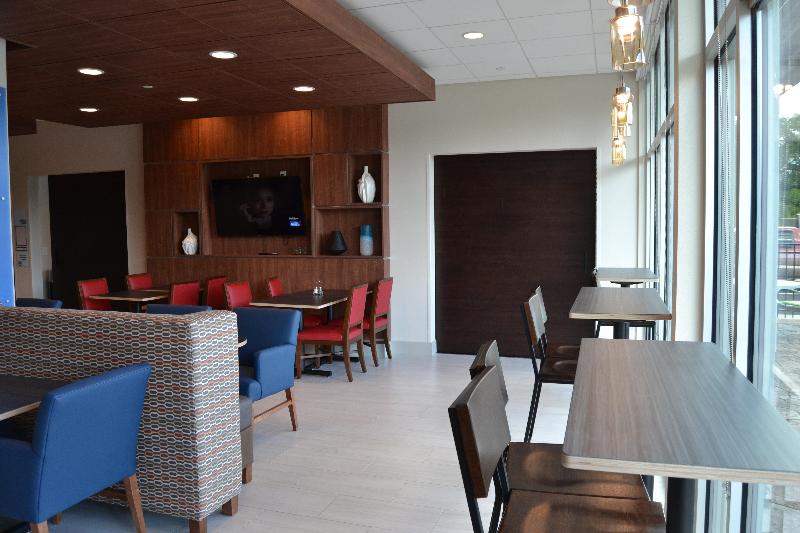 Holiday Inn Express Goodlettsville N Nashville image