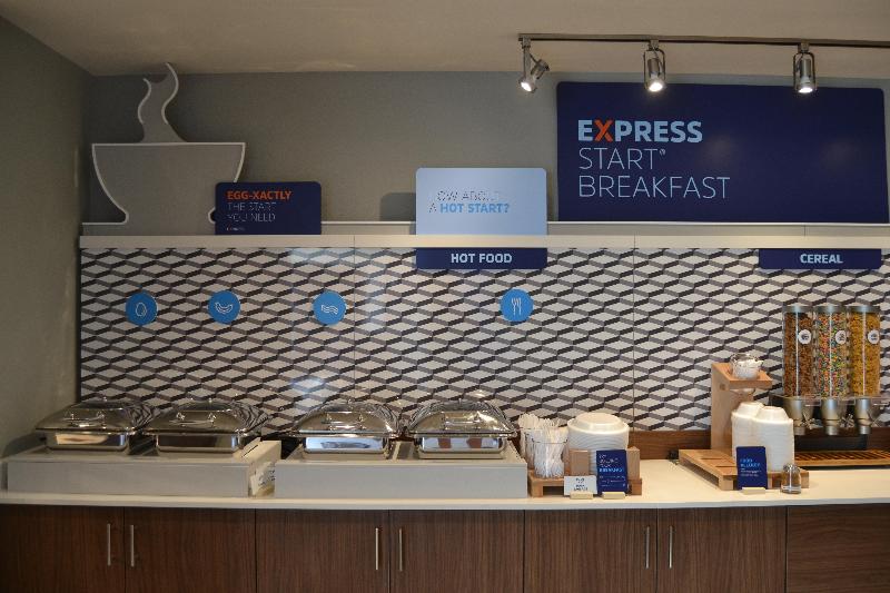 Holiday Inn Express Goodlettsville N Nashville image