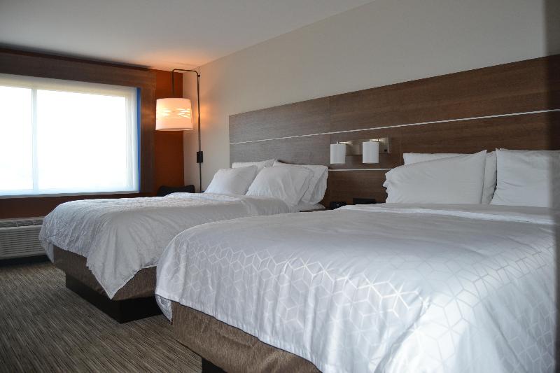 Holiday Inn Express Goodlettsville N Nashville photo 16