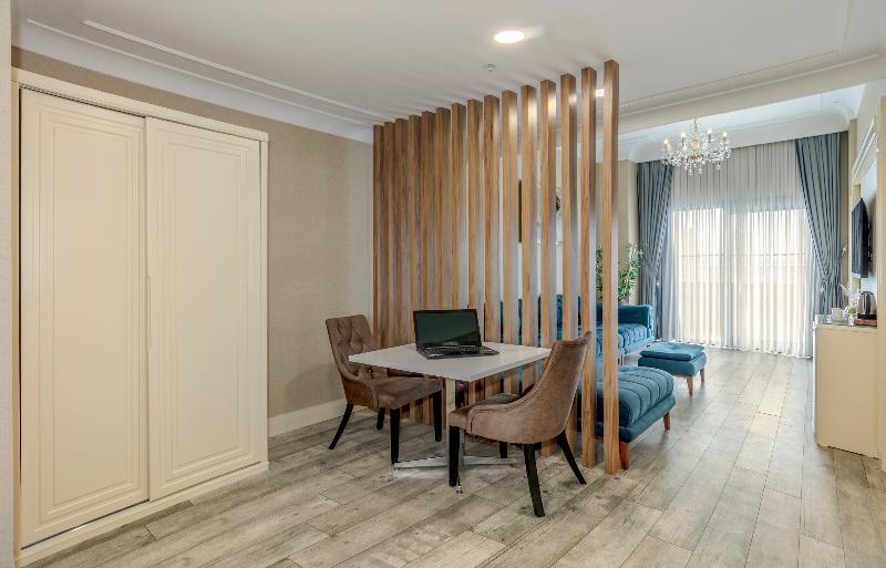 Marnas Hotel image