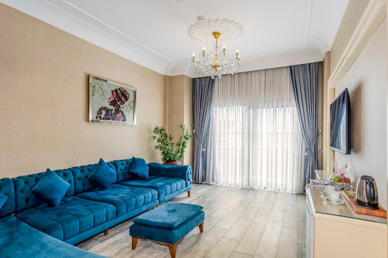 Marnas Hotel image