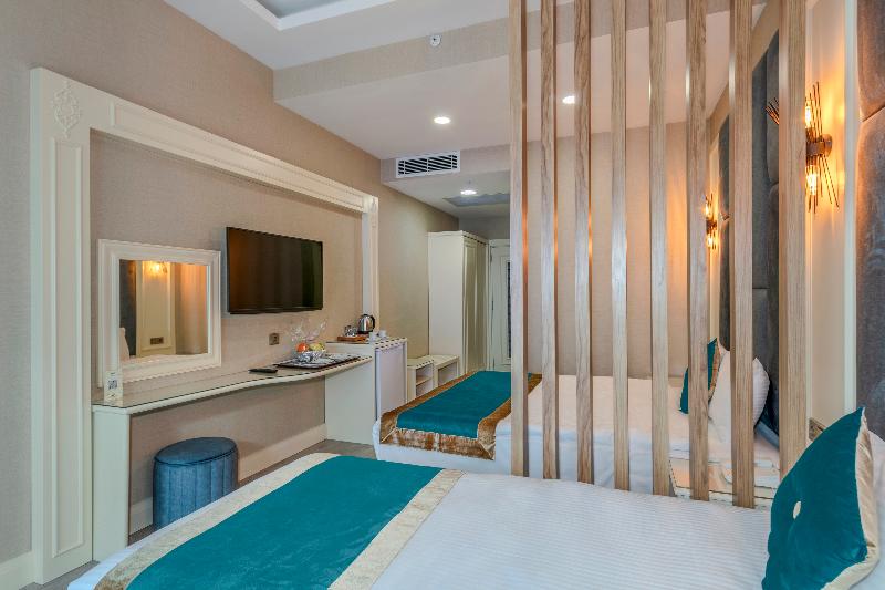 Marnas Hotel image