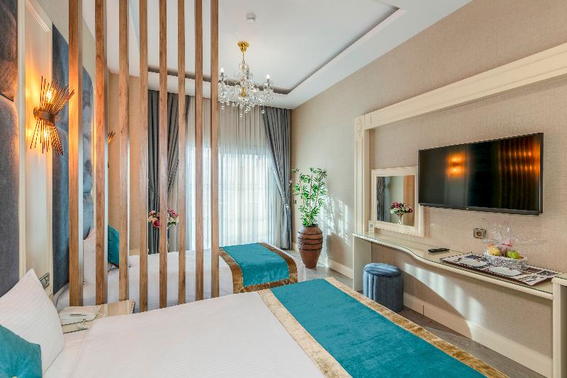 Marnas Hotel image