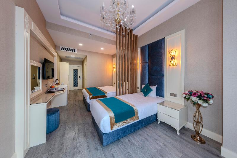 Marnas Hotel image