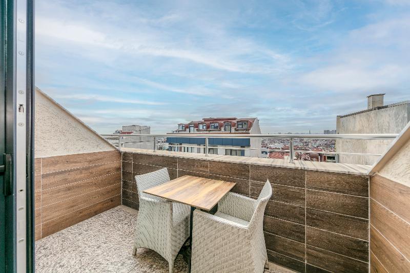 Marnas Hotel image