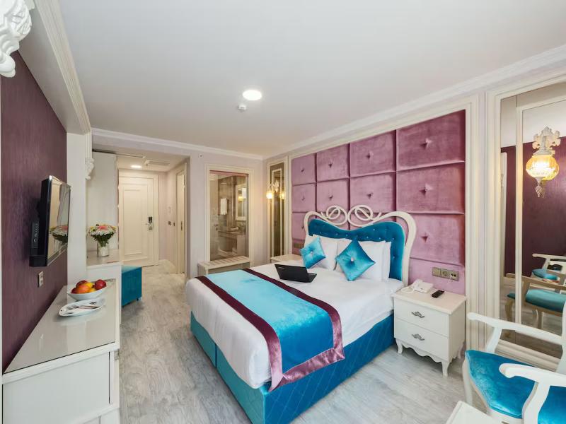 Marnas Hotel image