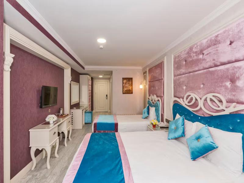 Marnas Hotel image