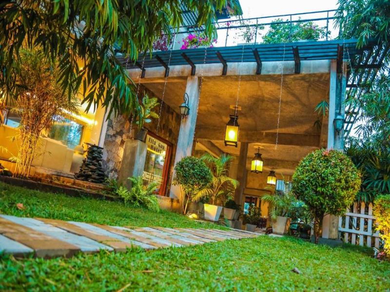 Oak Ray Ella Gap Hotel image