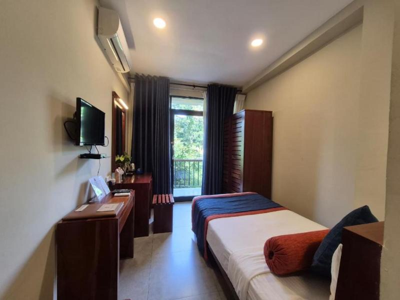 Oak Ray Ella Gap Hotel image