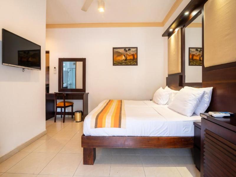 Oak Ray Serene Garden Hotel image