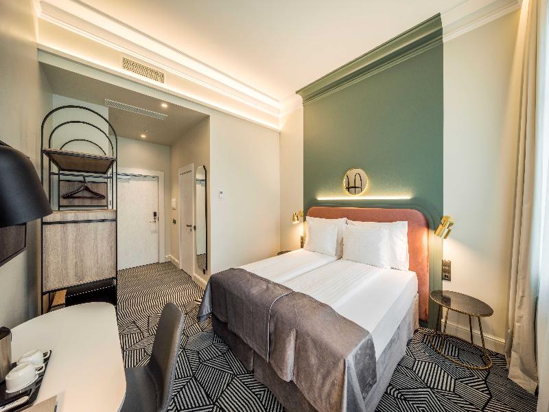 Wellton Riverside Spa Hotel image