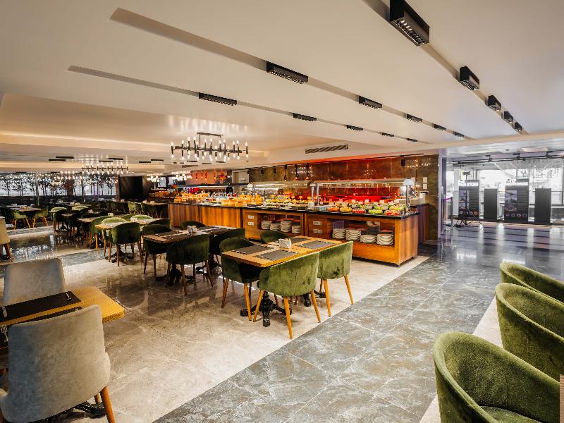 Vespia Hotel image