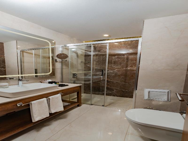 Vespia Hotel image