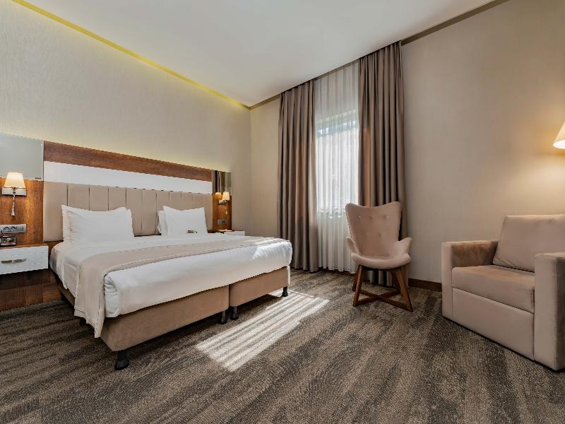 Vespia Hotel image