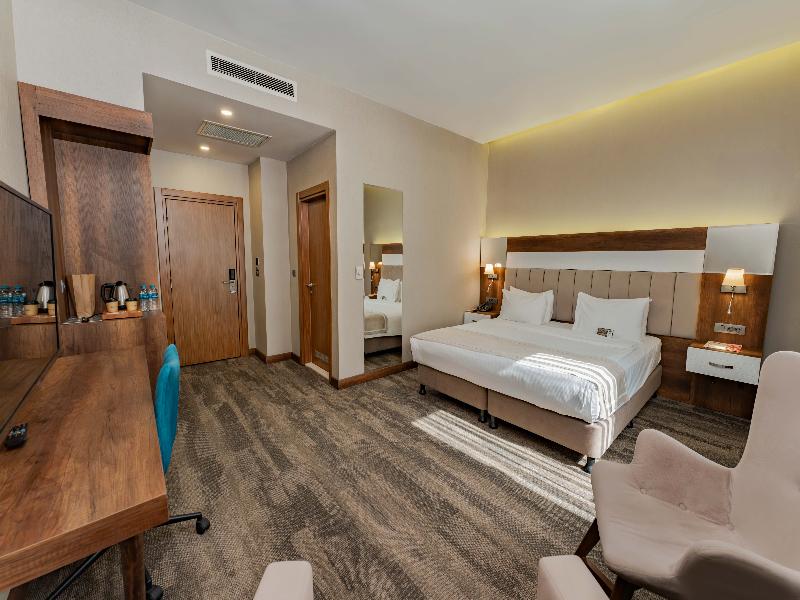 Vespia Hotel image