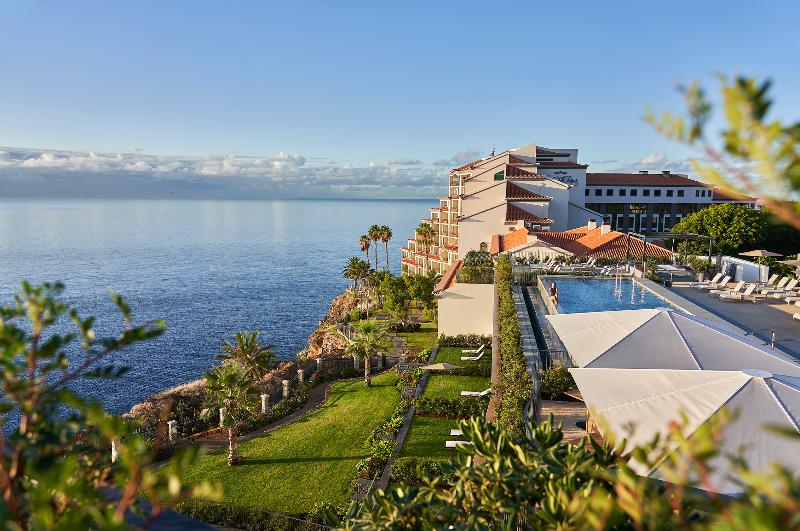 Les Suites At The Cliff Bay image