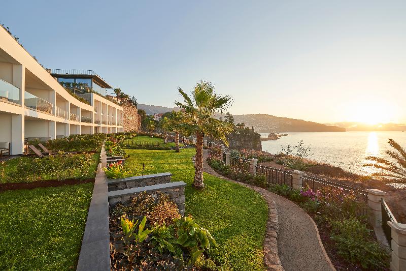 Les Suites At The Cliff Bay image