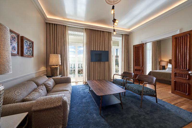 Les Suites At The Cliff Bay image