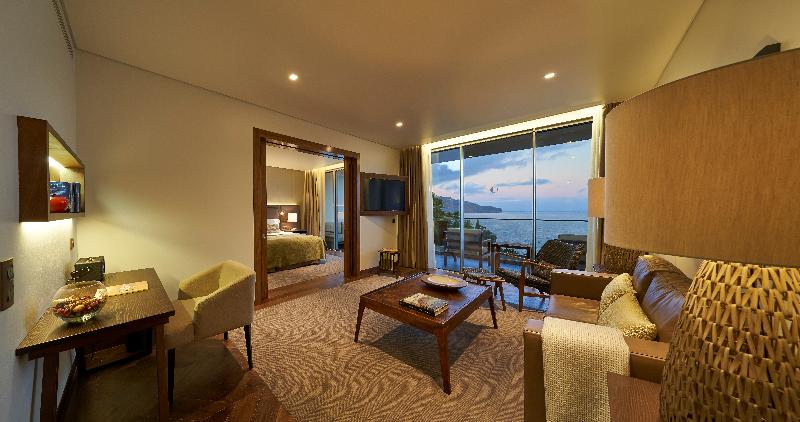 Les Suites At The Cliff Bay image