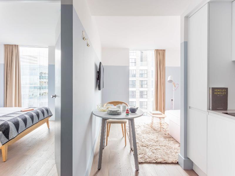 Leman Locke, Aldgate image