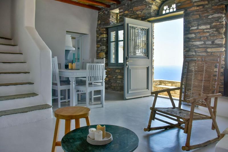 Living Theros Luxury Suites image