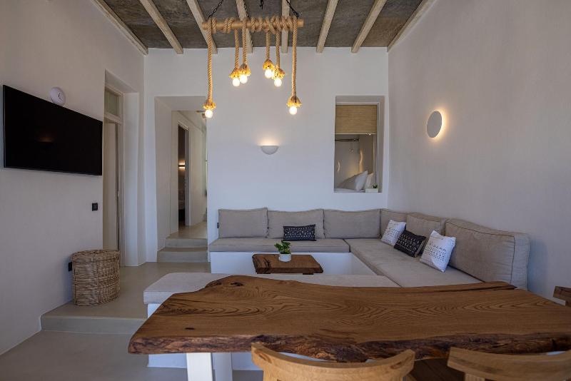 Living Theros Luxury Suites image