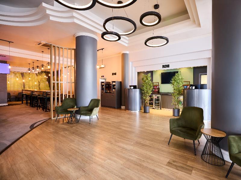 Thistle Express London Luton image