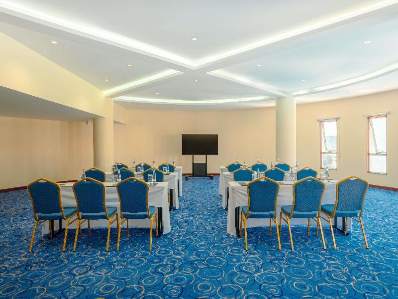 Mövenpick Hotel & Residences Nairobi image