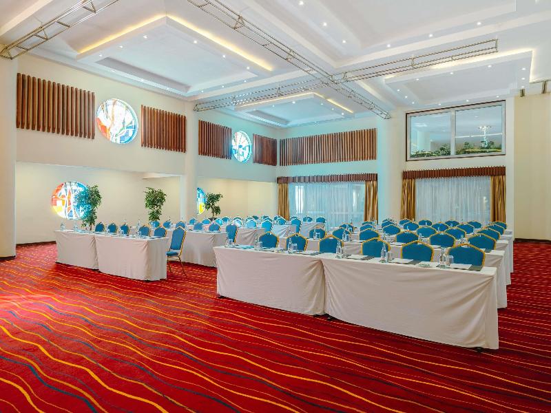 Mövenpick Hotel & Residences Nairobi image