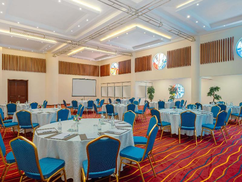 Mövenpick Hotel & Residences Nairobi image