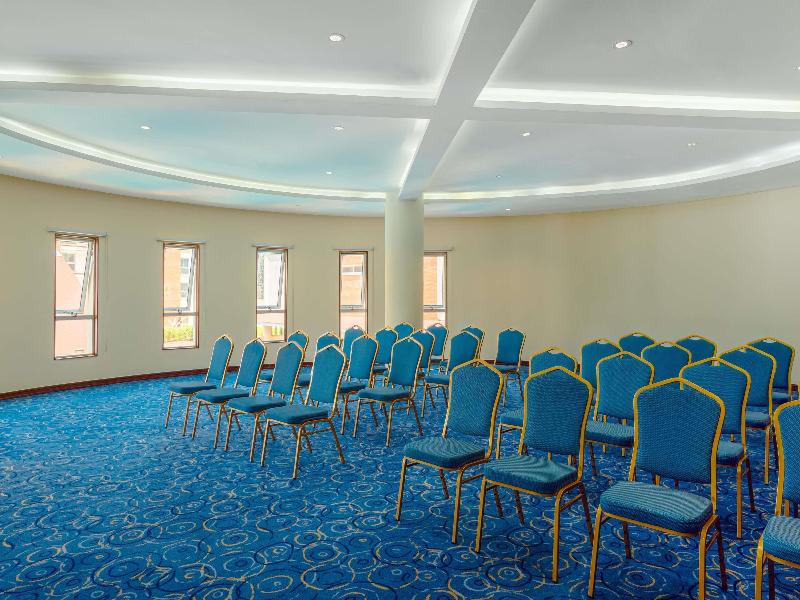 Mövenpick Hotel & Residences Nairobi image