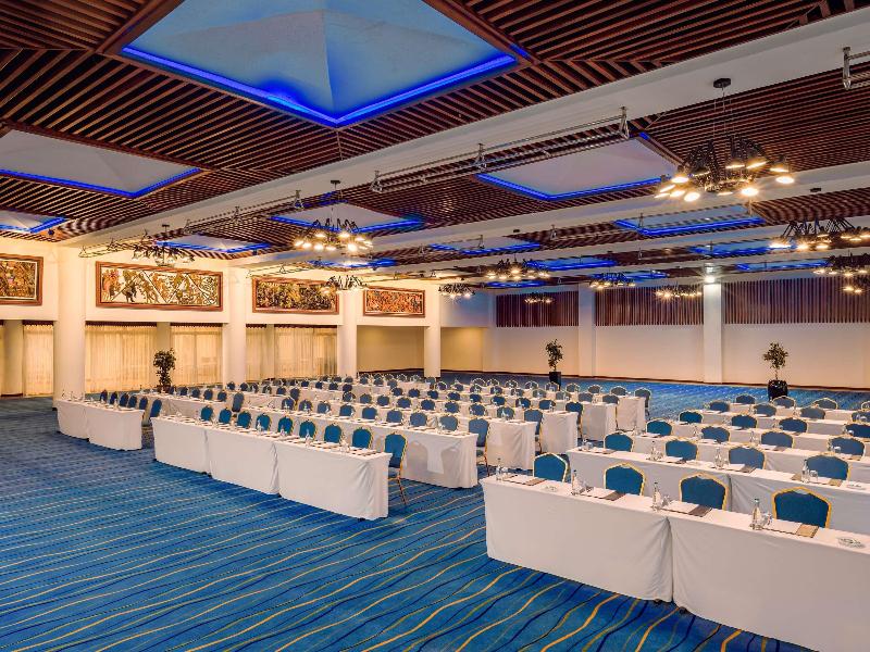 Mövenpick Hotel & Residences Nairobi image