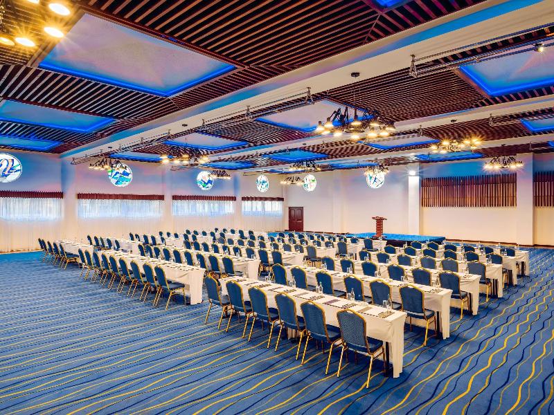 Mövenpick Hotel & Residences Nairobi image