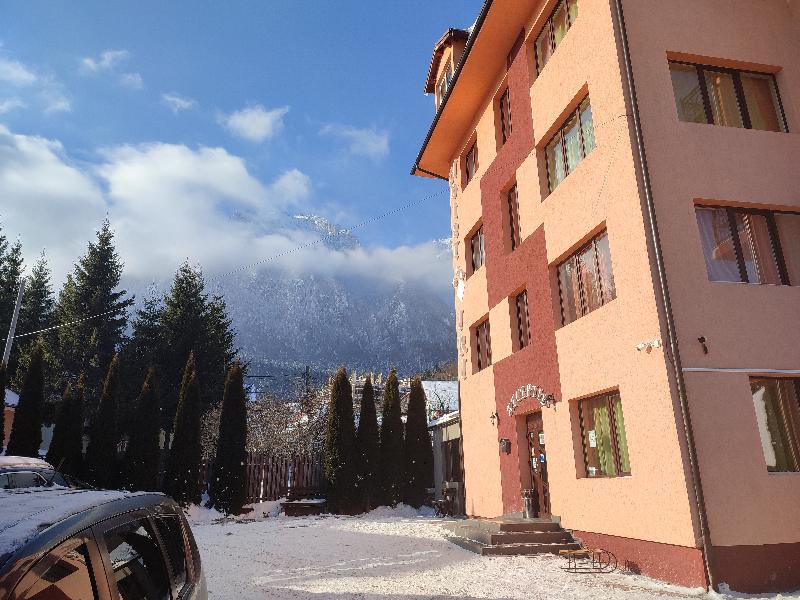 Iri Busteni Hotel image