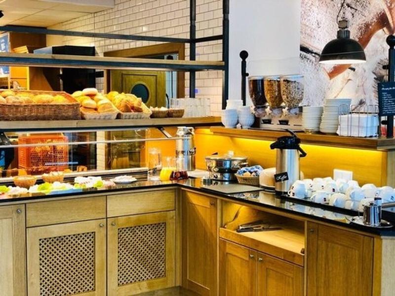 IBB Blue Hotel Paderborn image